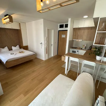 Selena Apartment